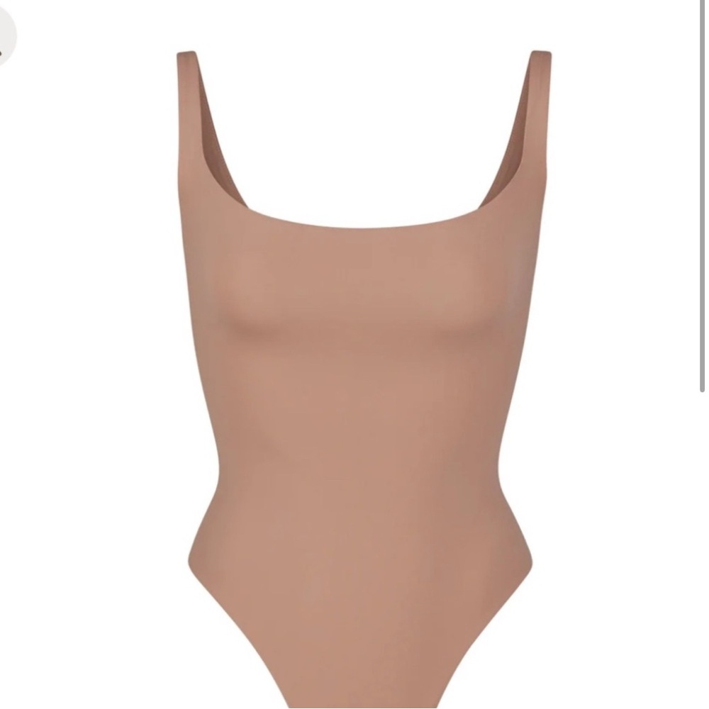 NEW Skims fits everybody bodysuit- Sienna color
